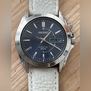 Seiko Kinetic Rare Automatic Men’s Watch Blue Dial White Leather Strap Date